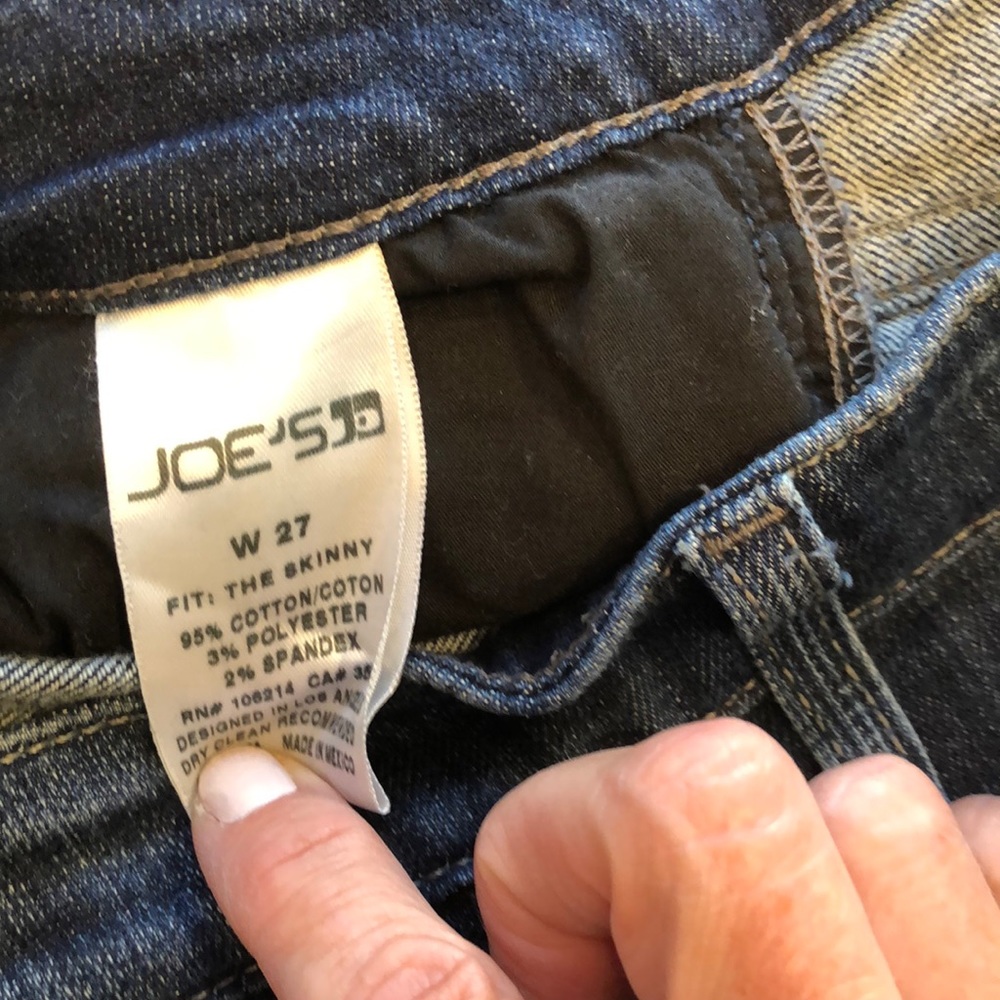 Joe’s “the skinny” denim. Sz 27 - Picture 4 of 6